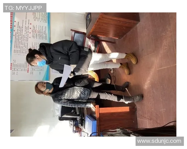 足球明星训练时的着装风格解析与装备选择的全面探讨